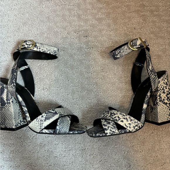 NEVER WORN Chucky Heels - Picture 2 of 5